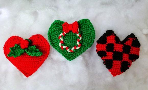 Crochet Christmas Heart Ornaments — Crochet Christmas Ornaments Patterns Crochet Christmas heart ornaments in red and green designs. — Crochet Christmas Ornaments Patterns