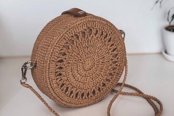 Crochet Crossbody Bag Pattern — crochet crossbody bag patterns Crochet crossbody bag pattern in round shape made of raffia — crochet crossbody bag patterns