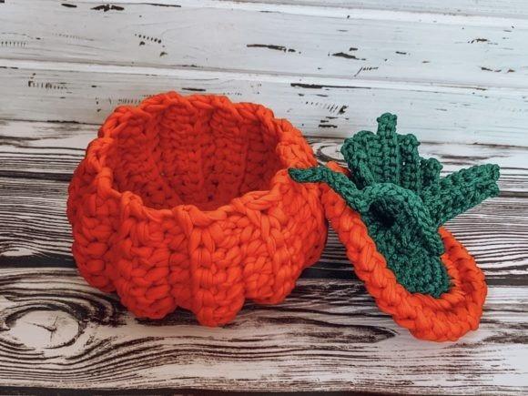 Crochet Basket Pumpkin — Crochet Halloween Patterns Crochet basket pumpkin for Halloween treats — Crochet Halloween Patterns