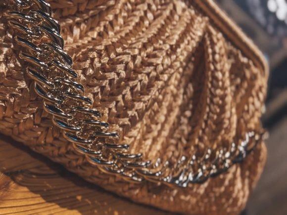Dumpling Vintage Bag — Crochet clutch bag patterns Crochet clutch bag patterns featuring a vintage dumpling bag with chain hardware