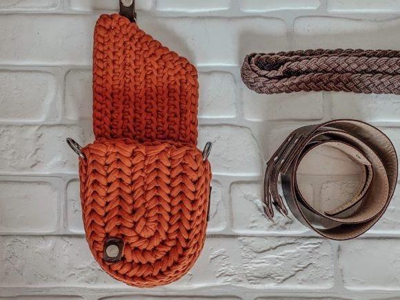 Crochet Crossbody Bag Pattern — crochet crossbody bag patterns Crochet crossbody bag pattern in orange with removable strap — crochet crossbody bag patterns
