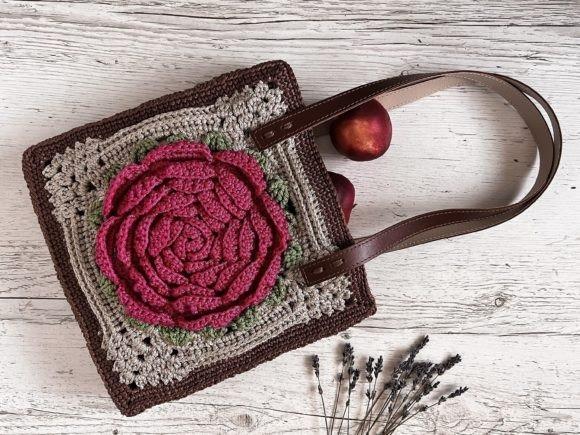 Crochet Tote Bag with Rose Design — crochet tote bags patterns Crochet tote bag with a rose design and leather handles. — crochet tote bags patterns