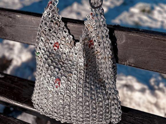 Crochet Pop Tabs Bag — crochet tote bags patterns Crochet tote bag made from soda can tabs — crochet tote bags patterns