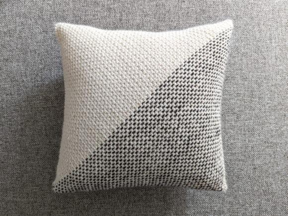 Diametro Throw Pillow — crochet pillow patterns crochet pillow patterns