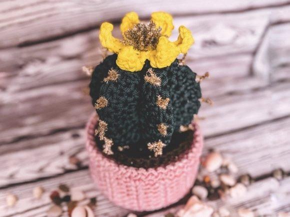 Cactus Easter Basket Pattern — crochet Easter patterns Crochet cactus basket with yellow flower and pink pot — crochet Easter patterns