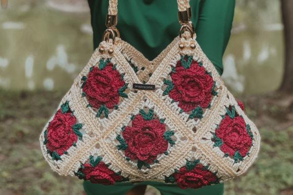 Granny Square Crochet Bag — crochet tote bags patterns Granny square crochet bag with floral motifs — crochet tote bags patterns