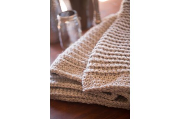 Mile a Minute Chunky Blanket — cozy crochet blanket patterns cozy crochet blanket patterns made with chunky yarn