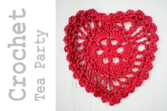 Flower Heart Crochet Motif — Valentine crochet patterns Flower Heart crochet motif in red yarn — Valentine crochet patterns