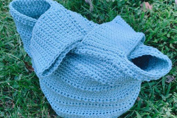 Sara Elena Tote Bag — crochet tote bags patterns Crochet tote bags patterns featuring the Sara Elena Tote Bag design.