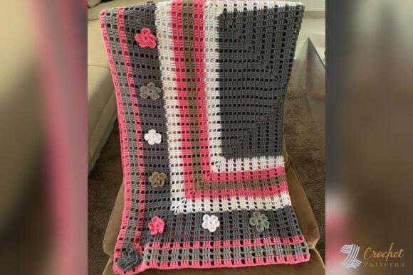 Crochet Baby Blanket Pattern — Crochet Baby Blanket Patterns Crochet Baby Blanket Patterns featuring a colorful design with flowers