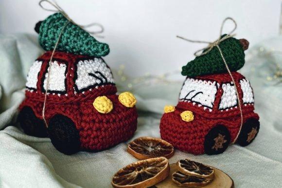 Crochet Car Christmas Tree — Christmas Crochet Patterns Crochet car carrying a Christmas tree decoration — Christmas Crochet Patterns