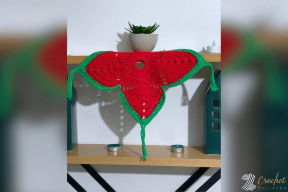 Festive Christmas Doily Crochet Pattern — Christmas Crochet Patterns Christmas Crochet Patterns doily in red and green