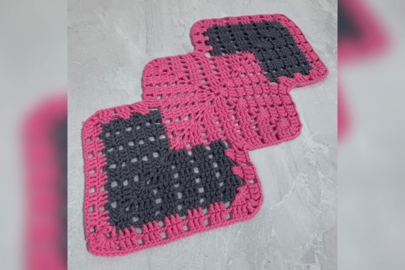 Crochet Table Runner Pattern — things to crochet for creative handmade Crochet table runner pattern in pink and gray colors, showcasing stitch texture. — things to crochet for creative handmade