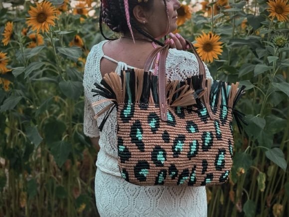 Leopard Tote Bag Pattern — crochet bag patterns Crochet bag patterns featuring a leopard tote bag design.