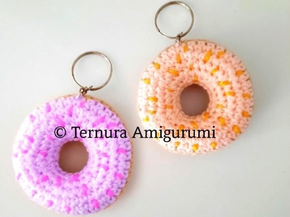 Donut Keychain Crochet — things to crochet for creative handmade Donut keychain crochet pattern for creative handmade projects — things to crochet for creative handmade