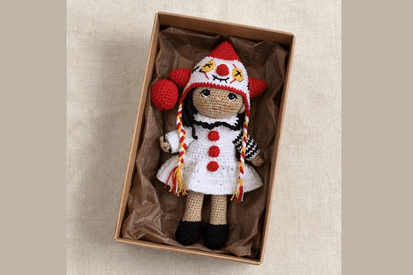 Festive Crochet Doll Pattern — amigurumi patterns Festive Crochet Doll Pattern PDF for holiday gifting — amigurumi patterns