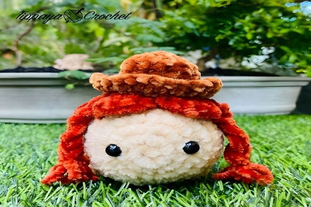Amigurumi crochet pattern of a cowgirl with a hat and red hair. — amigurumi crochet patterns