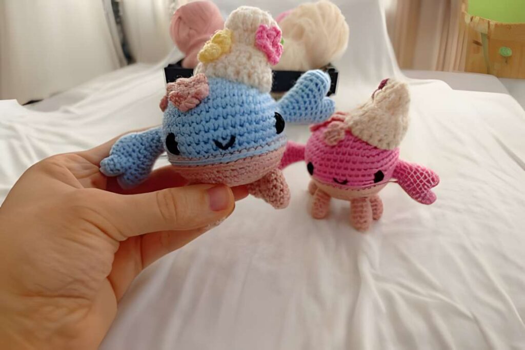 Amigurumi crochet patterns featuring cute crab designs.